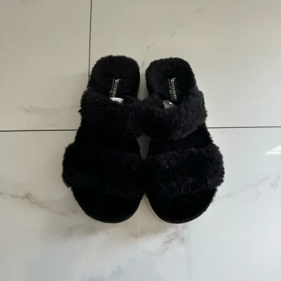 Koolaburra by UGG Furr-Ah Fuzzy Double Strap Slippers black - Picture 2 of 6